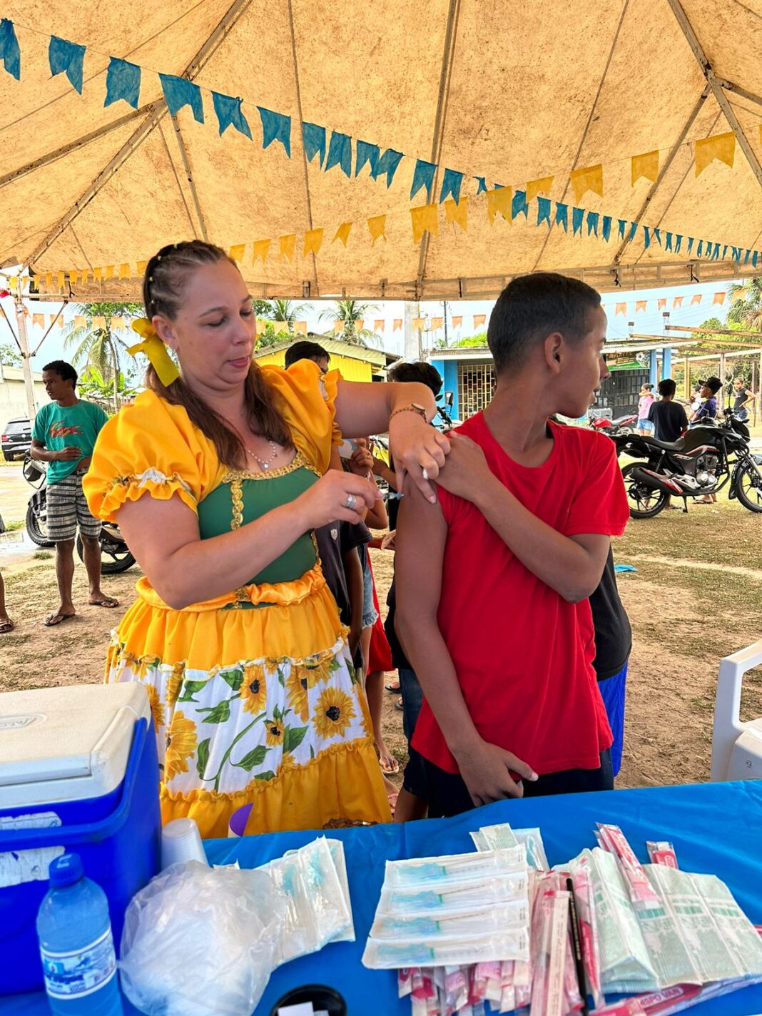 Em Guajará (AM), cerca de 300 doses de vacinas são aplicadas durante Arraial do Zé Gotinha